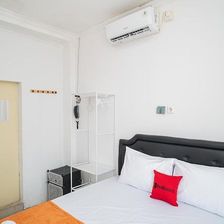 Hotel Reddoorz @ Aralia Harapan Indah Pulokendal Exterior foto